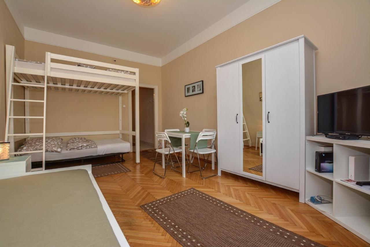 Apartament Central Design Apartement *